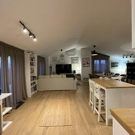 Lejlighed Lucija For Max 8 Persons With The Pool On The Country Side Of