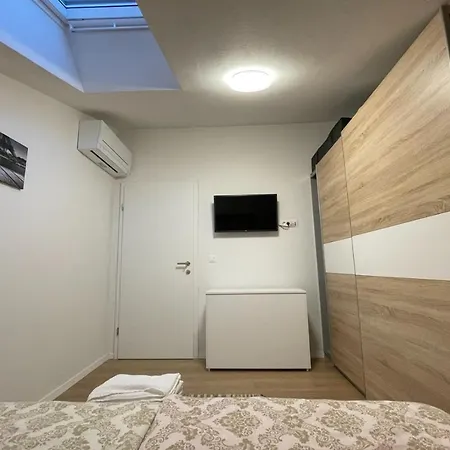 Lejlighed Lucija For Max 8 Persons With The Pool On The Country Side Of Poreč